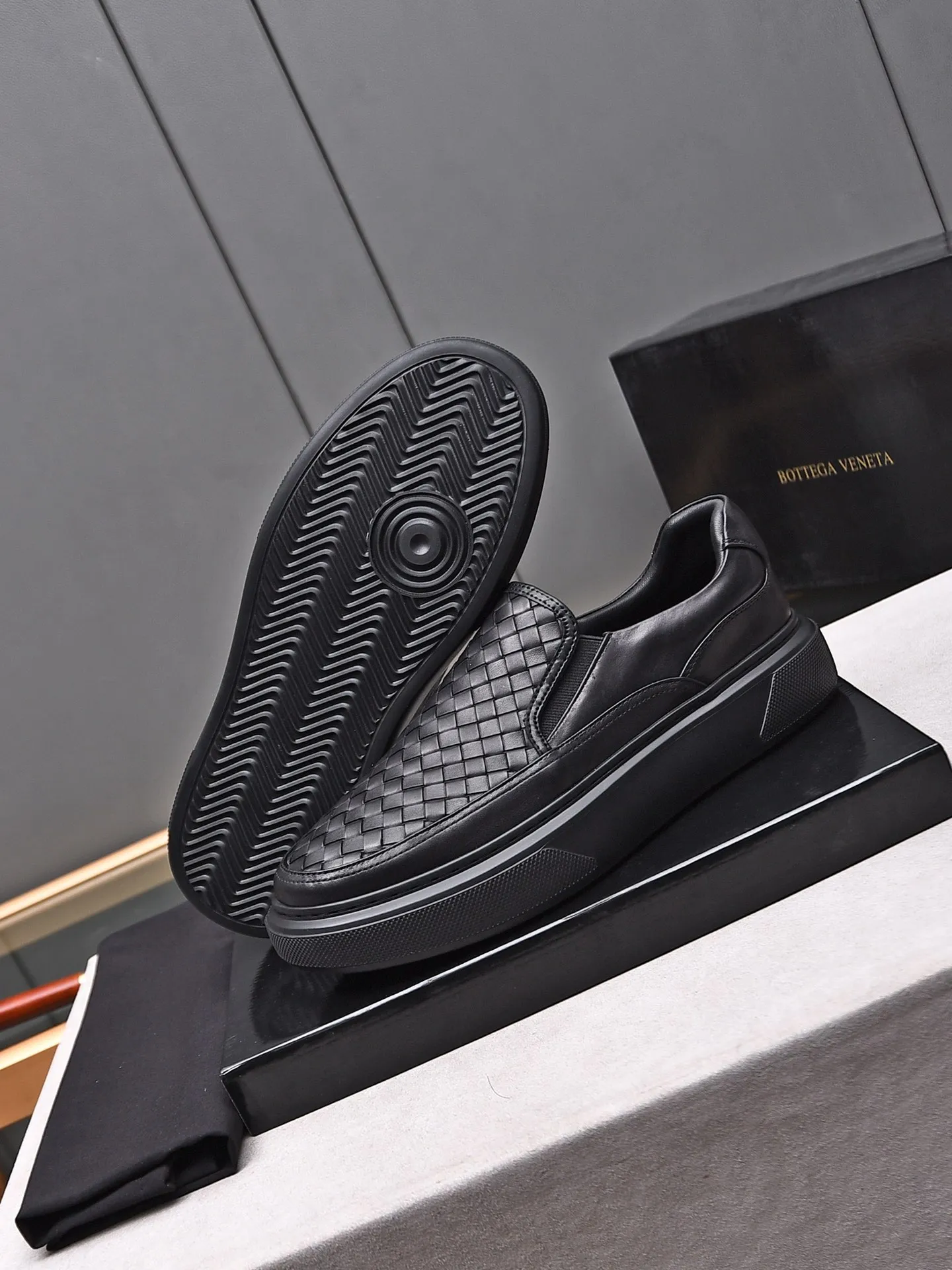 Men's Men's Shoes💰520 [One-step-up] BOTTEG* VENET* - high-end boutique Size: 38-44 (45 customized) BV new product, first-layer cowhide artificially woven classic style and contemporary fashion temperament harmoniously blend, rubber sole is light and flexible, water-dyed cowhide lining! [Taobao, Tmall, and live streaming are the first choices]